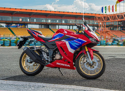 Bảng giá xe CBR150R mới nhất tháng 4/2024