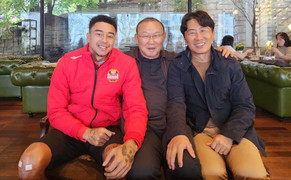 HLV Park Hang Seo bất ngờ gặp Jesse Lingard