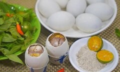 Luộc trứng vịt lộn cho thêm thứ này, trứng sẽ không tanh và rất ngon