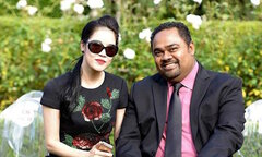 Chị đẹp Thu Phương phủ nhận tin đồn hủy hôn 'ông bầu' Dũng Taylor