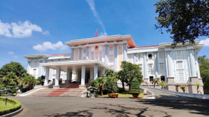 Cảnh cáo nguyên Phó Chủ tịch tỉnh Gia Lai Phùng Ngọc Mỹ