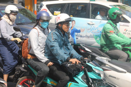 Dự báo thời tiết TP.HCM hôm nay 21/4: Ngày nắng nóng, nhiệt độ cao nhất 37 độ C