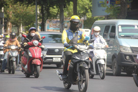 Thời tiết TP.HCM hôm nay 22/4: Nắng gắt, tia UV ở ngưỡng gây hại rất cao