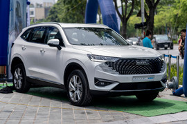 Các hãng ô tô đua nhau khuyến mại, kích cầu thị trường dịp 30/4