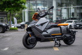 Cận cảnh xe máy điện giá hơn nửa tỷ đồng của BMW