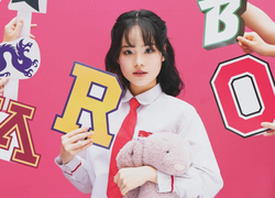 Nữ sinh đỗ 7 đại học hàng đầu nước Mỹ nhờ bài luận xúc động về bà nội