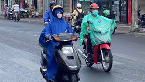 TP.HCM đón cơn mưa 'vàng' sau đợt nắng nóng gay gắt kéo dài