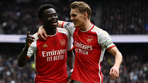 Kết quả Ngoại Hạng Anh: Thắng kịch tính Tottenham, Arsenal giữ ngôi đầu