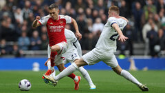 Trực tiếp bóng đá Tottenham 2-3 Arsenal: Son Heung-min thắp hy vọng