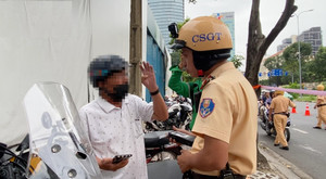 Gần 4.000 lái xe vi phạm nồng độ cồn bị xử lý trong ngày thứ hai nghỉ lễ