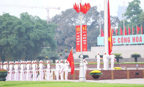 Lễ thượng cờ đặc biệt mừng Chiến thắng 30/4 tại Quảng trường Ba Đình