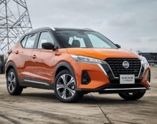 Nhiều hãng xe đua nhau giảm giá