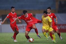 Xác định 2 cặp đấu bán kết Cúp Quốc gia 2023/24