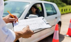 Đạo đức phải là môn thi bắt buộc trước khi cấp bằng lái xe