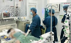 Vụ nghi ngộ độc do ăn bánh mì ở Đồng Nai: 2 bệnh nhi nguy kịch, 1 bé ngưng tim