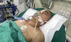 Cha già làm bảo vệ nuôi con trai tai biến, con dâu bị điếc và hai cháu nhỏ