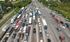 Tính phương án mở rộng cao tốc TP.HCM - Long Thành lên 10 làn xe