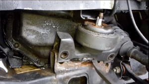 Cách nhận biết chân máy ô tô có vấn đề