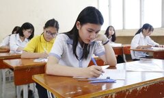 Đề kiểm tra Ngữ Văn lớp 10 dài đến 3 trang giấy gây tranh cãi