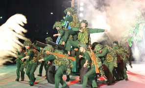 Hùng tráng chương trình nghệ thuật 'Bản hùng ca Sơn La - Tây Bắc'