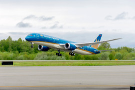 Bị nghi lãi lớn do tăng giá vé máy bay, ngành hàng không nói gì?