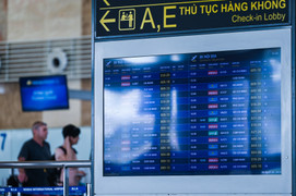 Hàng không 'gánh' 20 loại phí, giá vé bay quá cao: Bộ Tài chính nói điều bất ngờ