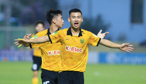 Bảng xếp hạng giải Hạng Nhất 2023/24 vòng 15: CLB Hòa Bình thắp hy vọng