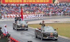 Loạt xe mui trần nổi bật trong các sự kiện quốc gia trên toàn thế giới