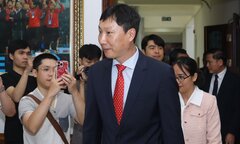 3 dấu hỏi thử thách năng lực HLV tuyển Việt Nam Kim Sang-sik