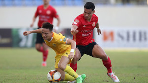 Văn Thanh bị đuổi, CLB Công an Hà Nội thua Quảng Nam