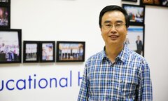 Có tên trong bài báo quốc tế bị gỡ, GS Việt nói 'bị lạm danh'