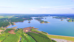 Khám phá vẻ đẹp thiên nhiên tiềm ẩn ở hồ An Mã Quảng Bình