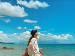 Về thăm Vũng Chùa Đảo Yến, vùng đất yên bình khiến bao người mê đắm