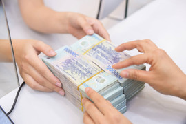 Phân biệt tiền gửi giao dịch và tiền gửi tiết kiệm