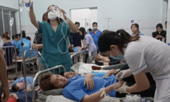 Gần 100 công nhân ở Đồng Nai nhập viện sau khi ăn bánh đa cua