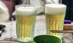 Uống bia có giúp giải nhiệt ngày hè?