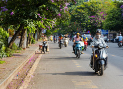 Dự báo thời tiết ngày mai 17/5: Bắc Bộ ngày nắng, Nam Bộ chiều và tối mưa dông