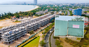 Chậm tiến độ, resort bỏ hoang bủa vây đường xuống biển của dân
