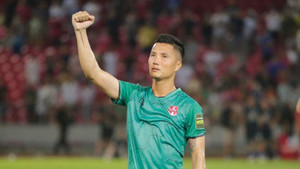 Bị mất trí nhớ tạm thời, thủ môn tuyển Việt Nam trấn an người hâm mộ