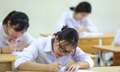 Dừng tuyển hệ cận chuyên, 2 trường danh tiếng ở Hà Nội tăng học phí gấp 2-6 lần