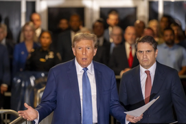 Cựu cố vấn của ông Trump bất ngờ gặp Thủ tướng Israel