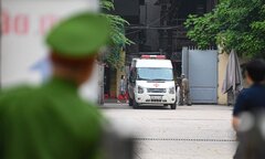 Cháy nhà trọ 14 người chết: Cả công ty túc trực tìm tung tích 3 đồng nghiệp