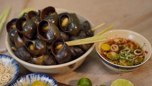 Pha nước chấm ốc luộc chuẩn vị cần những gia vị nào?