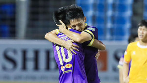 Đánh bại Quảng Nam, Hà Nội FC tạm lên nhì bảng V.League