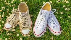 Có nên dùng thuốc tẩy để làm sạch giày?