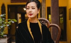 Mỹ nhân Hà thành múa kiếm điệu nghệ ở tuổi U60