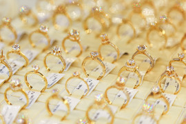 Giá vàng hôm nay 28/5: Nghe ngóng thông tin mới từ Fed, vàng đi lên