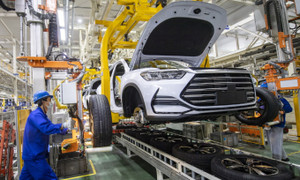 Xe điện Trung Quốc tìm các 'tuyến đường vòng thân thiện' vào EU