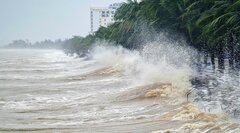 Vùng áp thấp trên Biển Đông sắp mạnh lên thành áp thấp nhiệt đới
