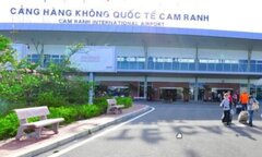 Bắt nữ hải quan sân bay quốc tế Cam Ranh về tội ‘Nhận hối lộ’